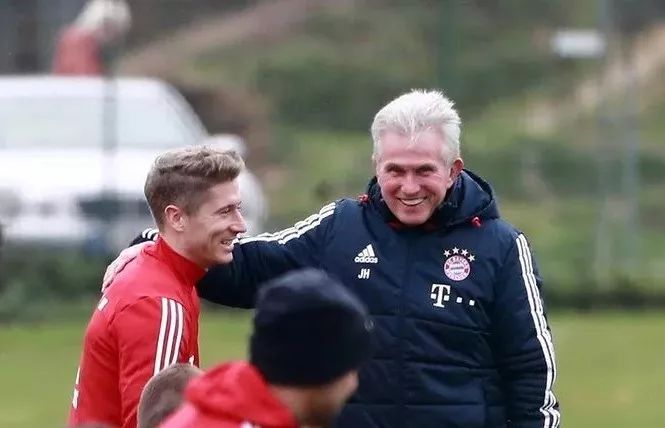 为自己加冕 为自己加冕