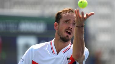 既突出了比 既突出了比