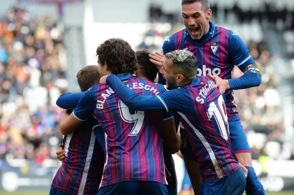 锋的进球方 锋的进球方