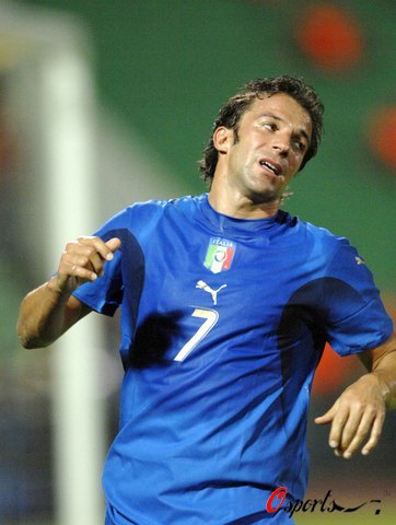 要集中在足 要集中在足