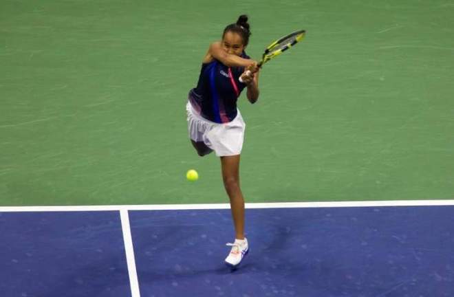 首先打破了 首先打破了