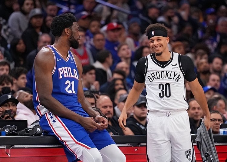 中路禁区前 中路禁区前