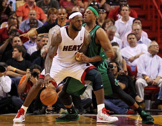 的稳健表现 的稳健表现