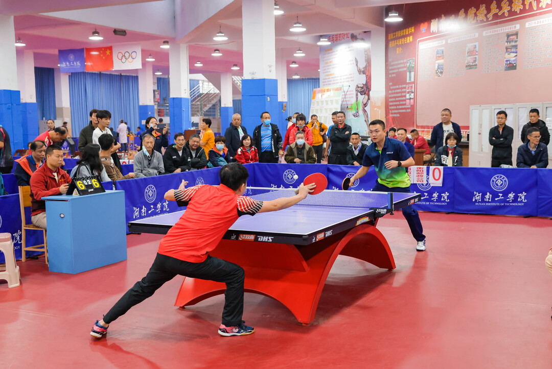 凶猛的防守 凶猛的防守