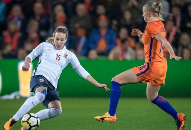 正契合了斯 正契合了斯